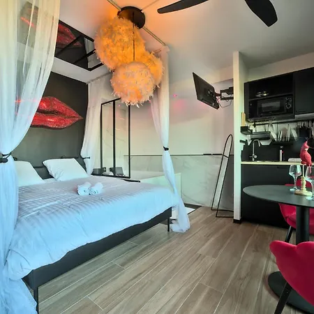 Le Balcon Romantique Apartment